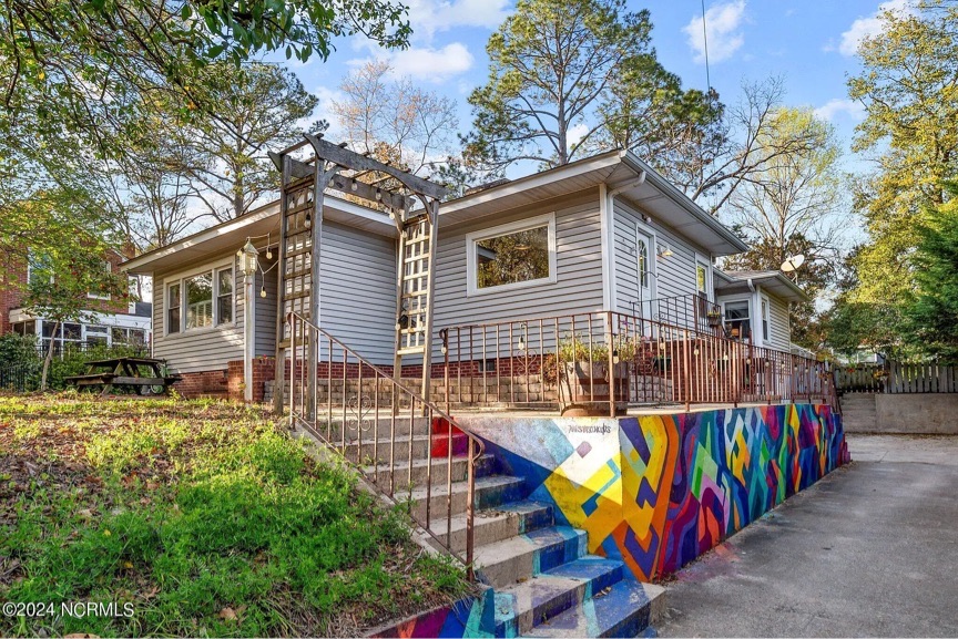 2503 East 5th Street