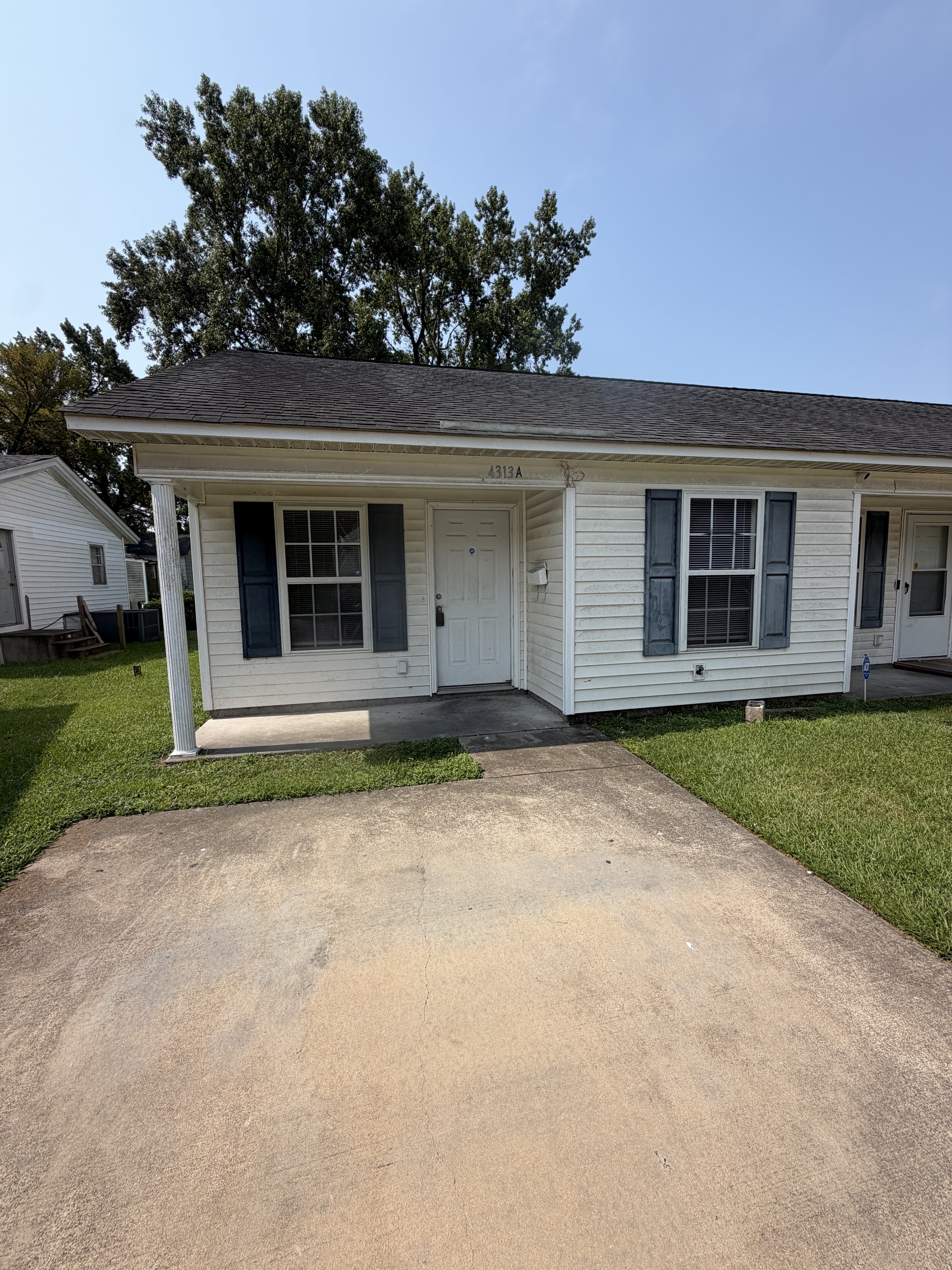 4313 A Hines Street - 1